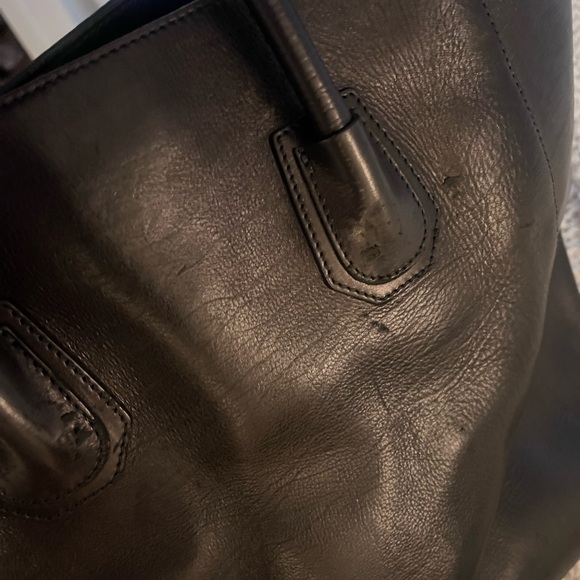 authentic Givenchy cargo tote - Picture 3 of 6